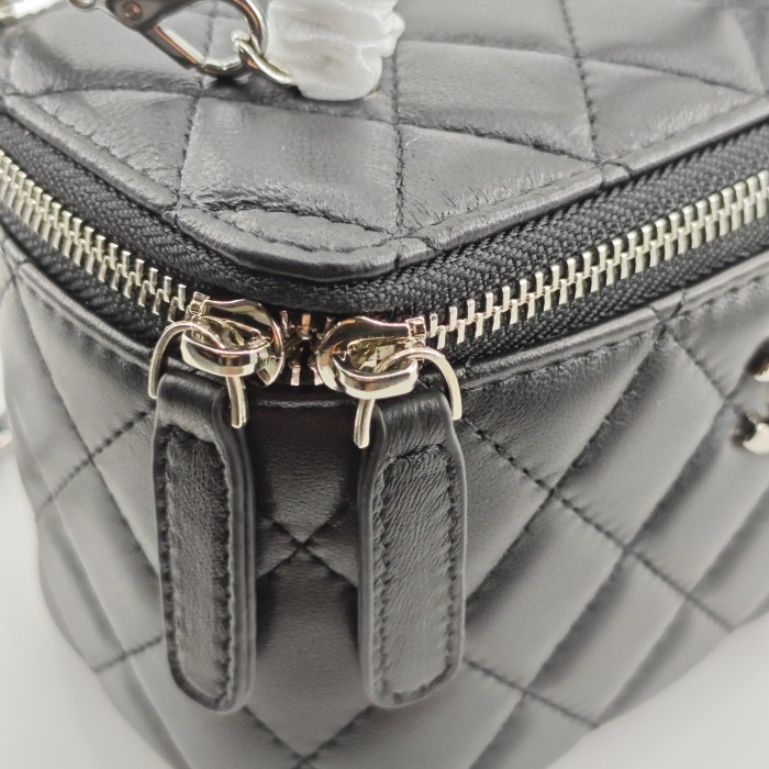 AA# High Quality Womens Cosmetic Bag Messenger Box Bag 18*10*9CM