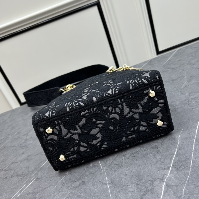 AAAAA# High Quality Womens Lady Embroideried Hand Bag Messenger Bag 24*20*11CM