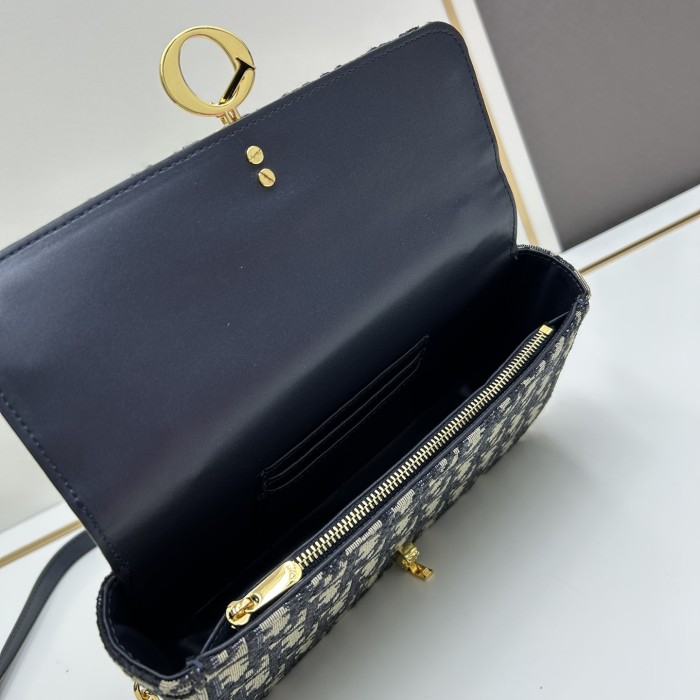 AAA# High Quality Womens Messenger Bag 22x12.5x4CM
