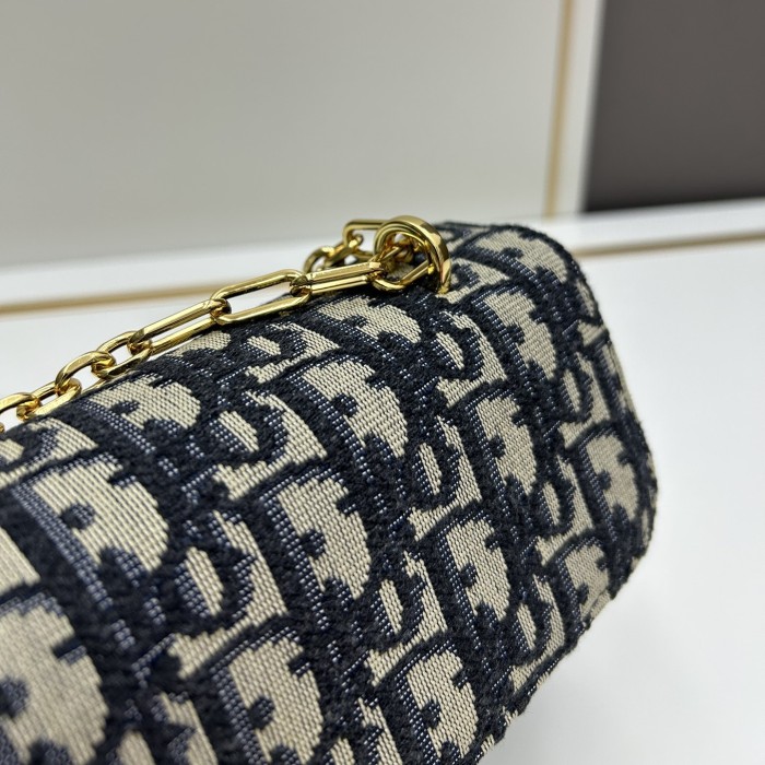 AAA# High Quality Womens Messenger Bag 22x12.5x4CM