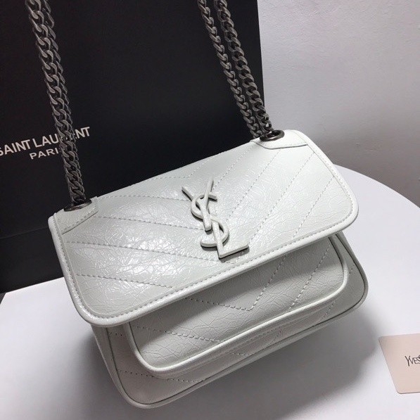 AAA# High Quality Womens Messenger Bag 22x16x7CM