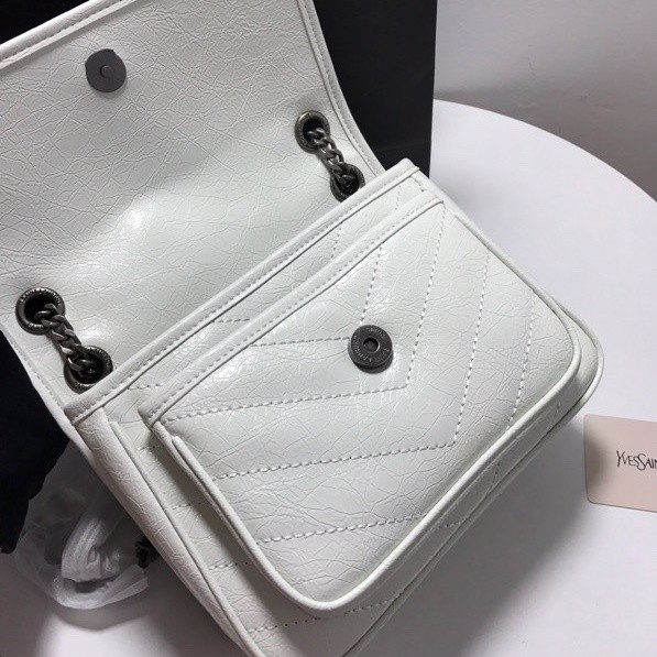AAA# High Quality Womens Messenger Bag 22x16x7CM