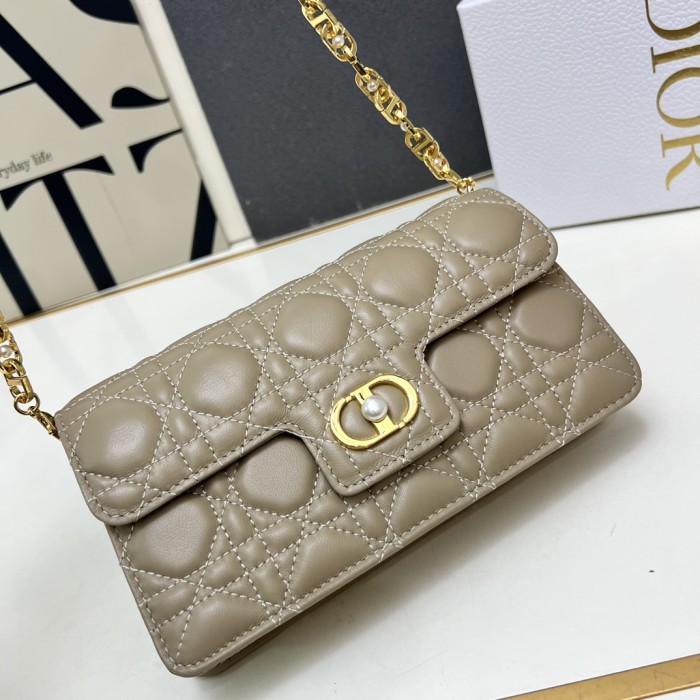HML# High Quality Womens Chain Bag Messenger Bag 21×11.5×4.5CM