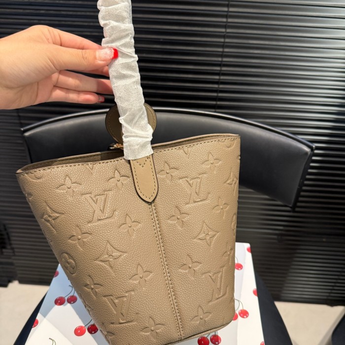 AAA# High Quality Womens Bucket Bag Hobo Bag  17*12*18CM