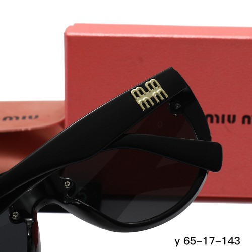 25025# Sunglasses