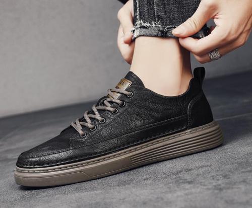 Men's shoes 2021 new fashion autumn men's casual Board Shoes Black British winter flat leather shoes