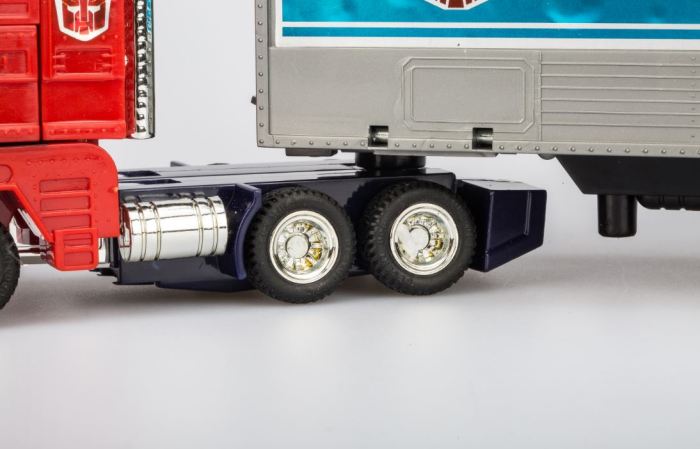 Transformers G1 Optimus prime reissue brand new action figure MISB