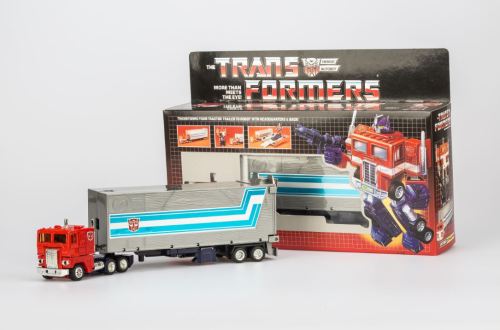 Transformers G1 Optimus prime reissue brand new action figure MISB
