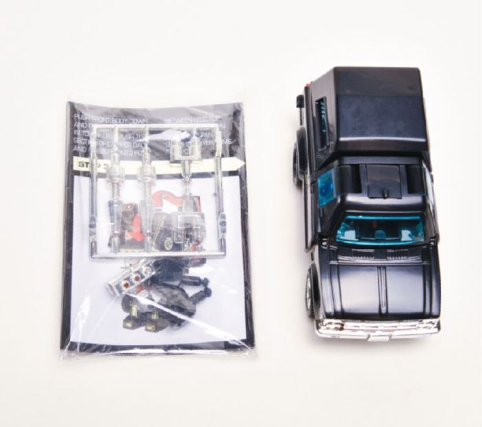 Transformers G1 reissue Trailbreaker and Hoist Brand New Free Shipping