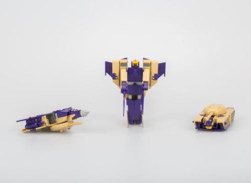 TRANSFORMERS G1 Reissue Blitzwing brand new Kids Toy Action Figure Free Shipping