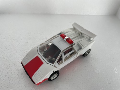 TRANSFORMERS G1 Reissue Red Alert brand new Kids Toy Action Figure Free Shipping