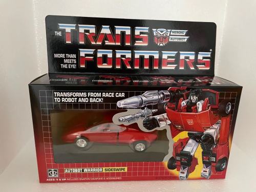 TRANSFORMERS G1 Reissue Sideswipe brand new Kids Toy Action Figure Free Shipping