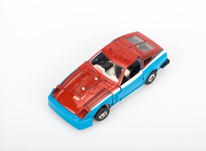 TRANSFORMERS G1 Reissue Smokescreen brand new Kids Toy Action Figure Free Shipping