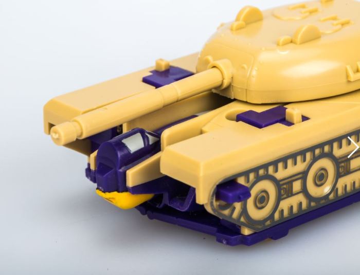 TRANSFORMERS G1 Reissue Blitzwing brand new Kids Toy Action Figure Free Shipping
