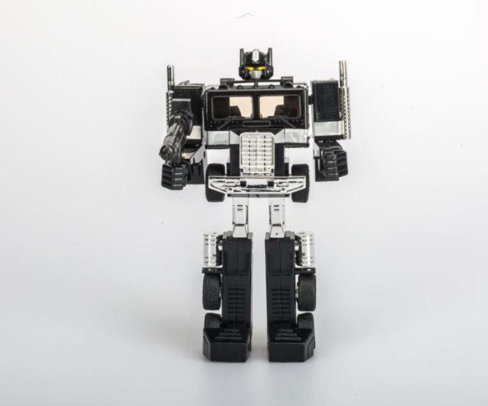 TRANSFORMERS G1 Reissue Black Optimus Prime Brand New Kids Toy Actionv Free Shipping