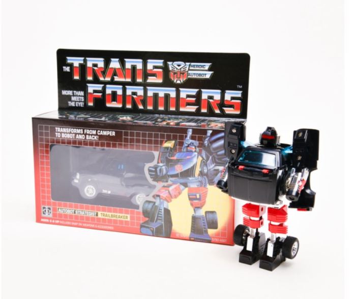 Transformers G1 reissue Trailbreaker and Hoist Brand New Free Shipping