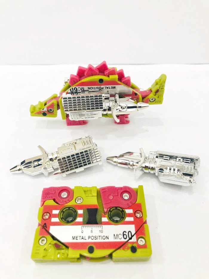 TRANSFORMERS G1 Reissue cassettes Squawktalk Beastbox & Slugfest Overkill sets