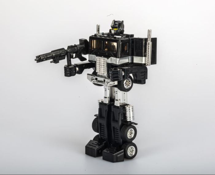 TRANSFORMERS G1 Reissue Black Optimus Prime Brand New Kids Toy Actionv Free Shipping