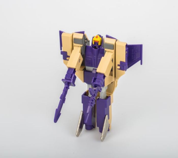 TRANSFORMERS G1 Reissue Blitzwing brand new Kids Toy Action Figure Free Shipping