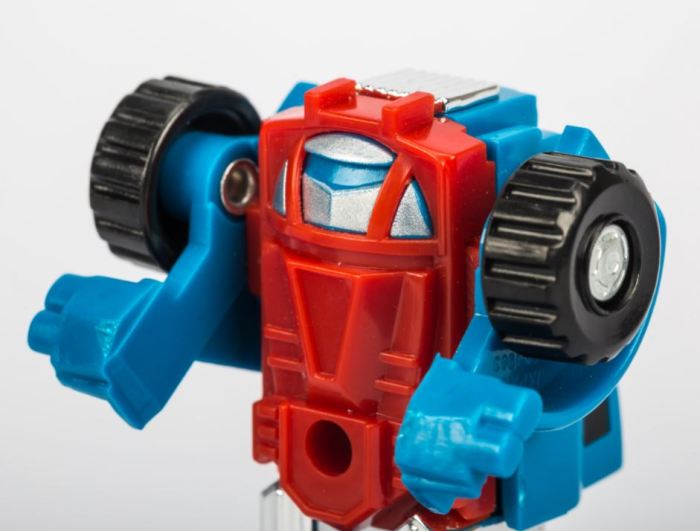 TRANSFORMERS G1 Reissue Gears brand new Kids Toy Action Figure Free Shipping