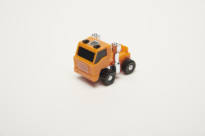 TRANSFORMERS G1 Reissue Huffer brand new Kids Toy Action Figure Free Shipping