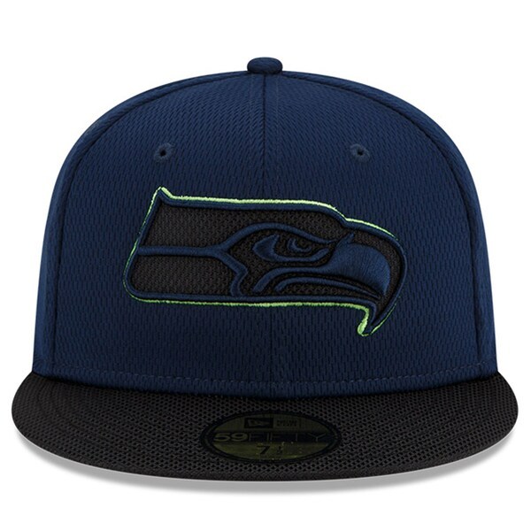 Seattle Seahawks New Era 2021 NFL Sideline Road 59FIFTY Fitted Hat - College Navy/Black