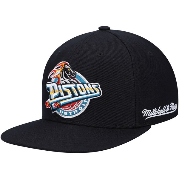 Detroit Pistons Mitchell & Ness English Dropback Snapback Hat - Black