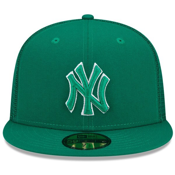 New York Yankees New Era 2022 St. Patrick's Day On-Field 59FIFTY Fitted Hat - Green
