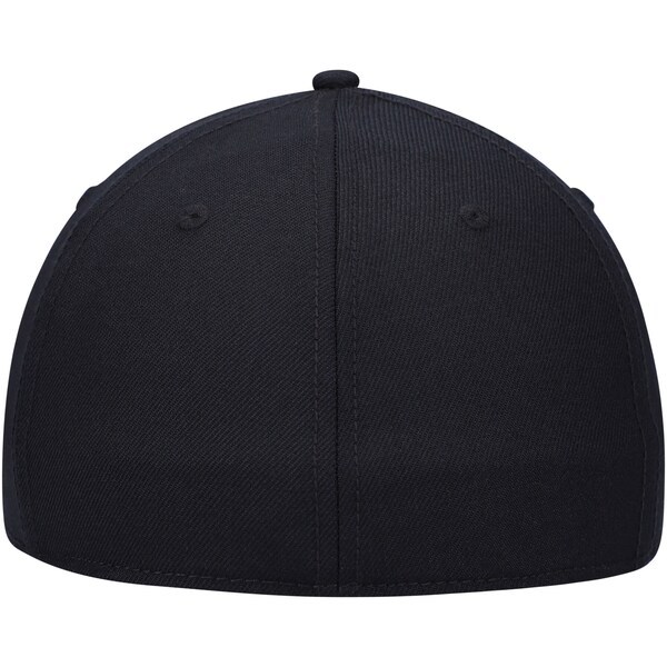 BRADY Fitted Hat - Black