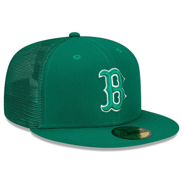 Boston Red Sox New Era 2022 St. Patrick's Day On-Field 59FIFTY Fitted Hat - Green