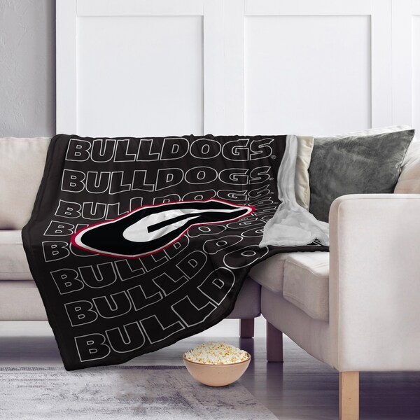 Georgia Bulldogs 60'' x 70'' Echo Plush Blanket