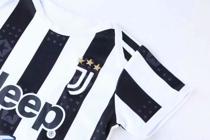 Juventus 21/22 Home Infant Rompers