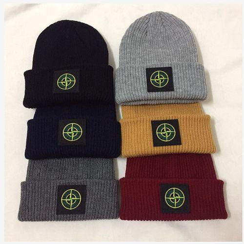New Autumn And Winter Tide Brand Stone Island Knitted Wool Hat Warm And Windproof Hat Fashion Street