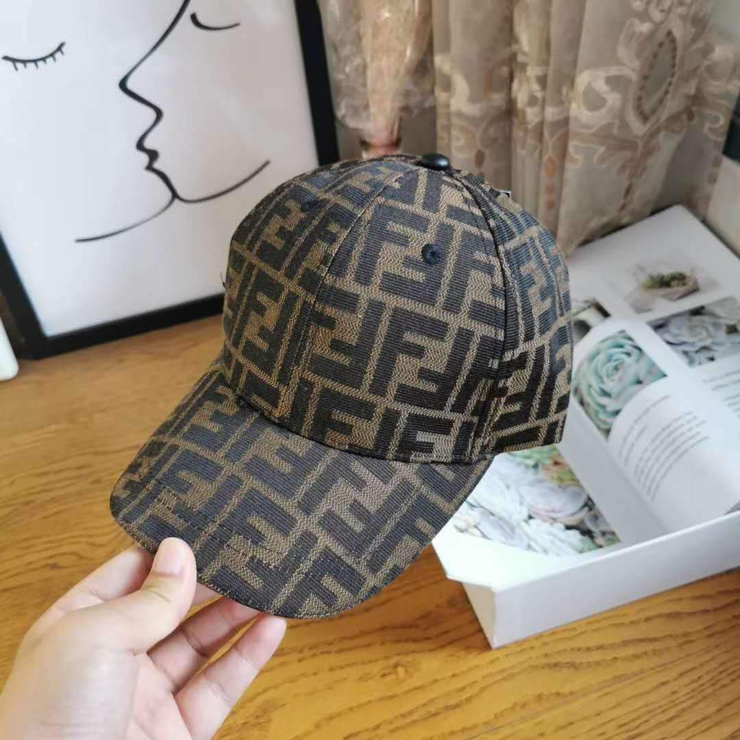 Letter Caps Men And Women New Sunscreen Shade Leisure Wild Curved Eaves Baseball Cap