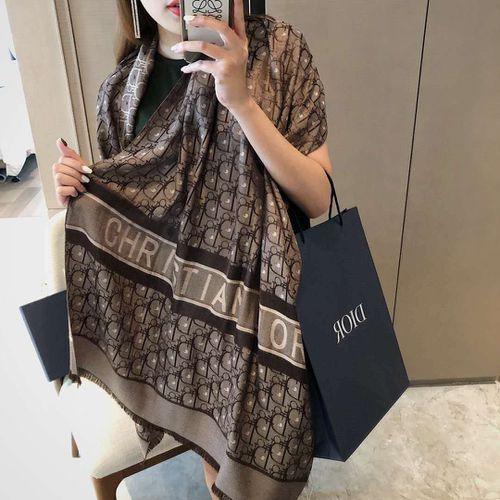 High Quality Shawl Wrap Warm Long Scarves Classical Soft Fringe Tassel Neckerchief Women Autumn Winter Girls Ladies Luxury Scarf