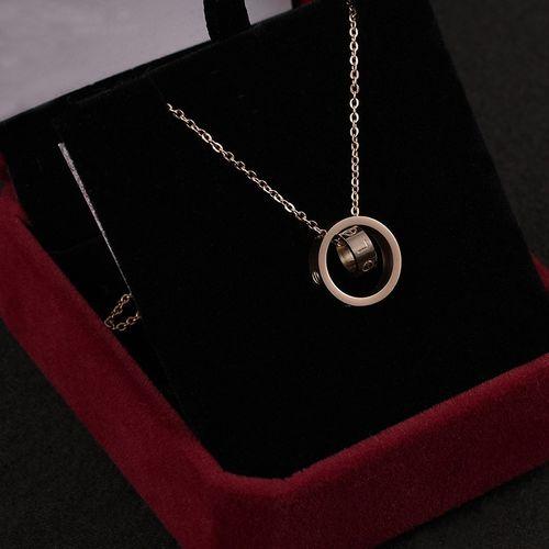 Fashion Trend Ladies Titanium Steel Necklace