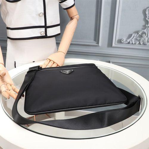 Handbag Solid Color Casual Outdoor Nylon Zipper Fashion One-shoulder Messenger Bag