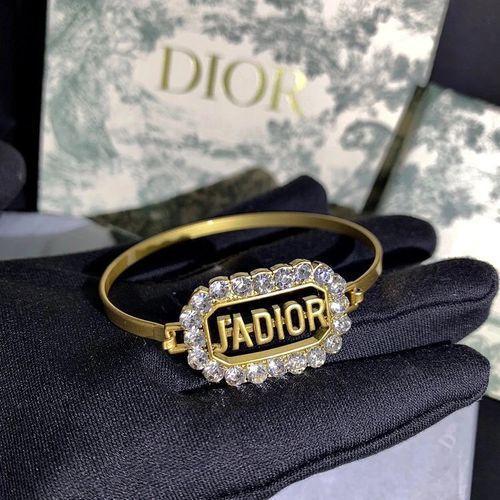 New Letter Crystal Bracelet Fashion Ladies Accessories Vintage High Quality Brass Bracelet