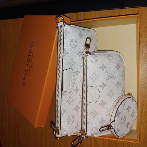 Master Craftsma Version White Three Piece Single Shoulder Bag Messenger Bag Hand Bag Mobile Phone