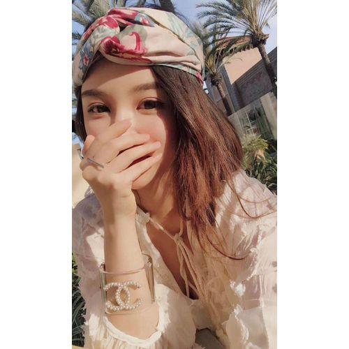 Top Transparent Resin Acrylic Fashion Bracelet