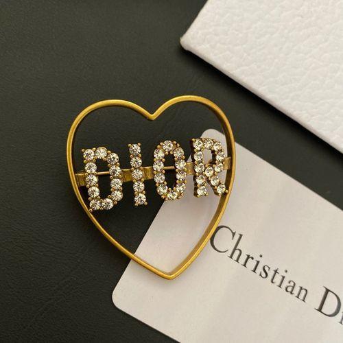 New High-quality Brass Heart Hollow Brooch Fashion Letters With Diamond Brooch Fashion