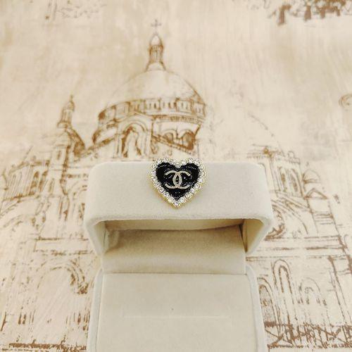 Heart-shaped Brooch Autumn And Winter Coat Hat Suit Suit Skirt Bag Decorative Pin