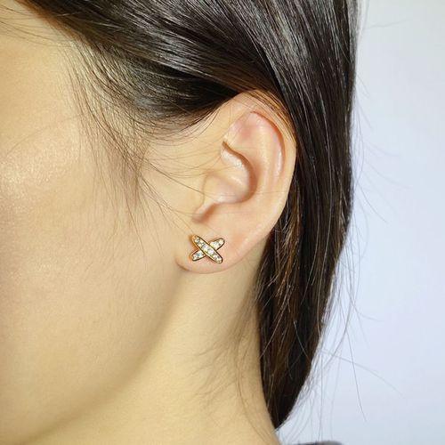 Classic X-shaped Cross Diamond Necklace Fashion Lady Summer Jewelry Elegant Luxury Pendant