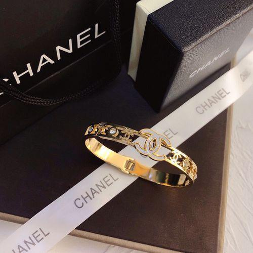 Fashion Titanium Steel Bracelet High Quality Letter Embossed Hollow Ladies Open Wide Bracelet
