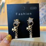 Classic Dijia Asymmetric Bee Earrings Female D Family Letter 925 Silver Needle Anti Allergy Ear