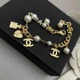 New Perfume Bottle Pendant Bracelet Elegant Fashion Ladies Accessories