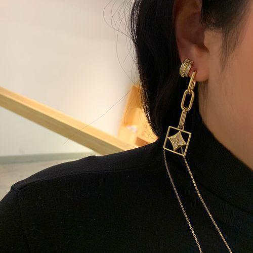 S925 Silver Needle High-quality European And American Square Pendant Four-leaf Clover Long Chain