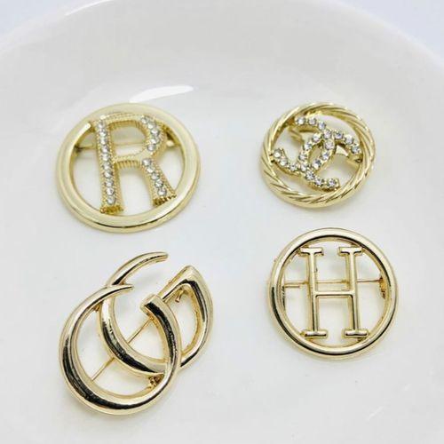 Brooch Letter Alloy Temperament Pin