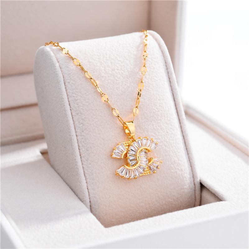 Small Fragrance Necklace Women Fashion Rose Gold Not Easy To Fade Titanium Steel Chain