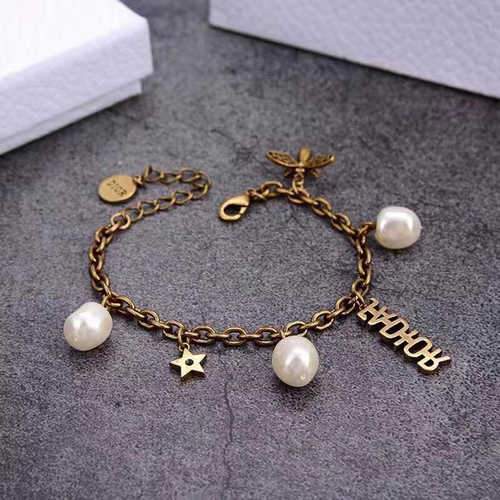 Simple New Letter Style Bee Pearl Fashion Design Brass Bee Bracelet